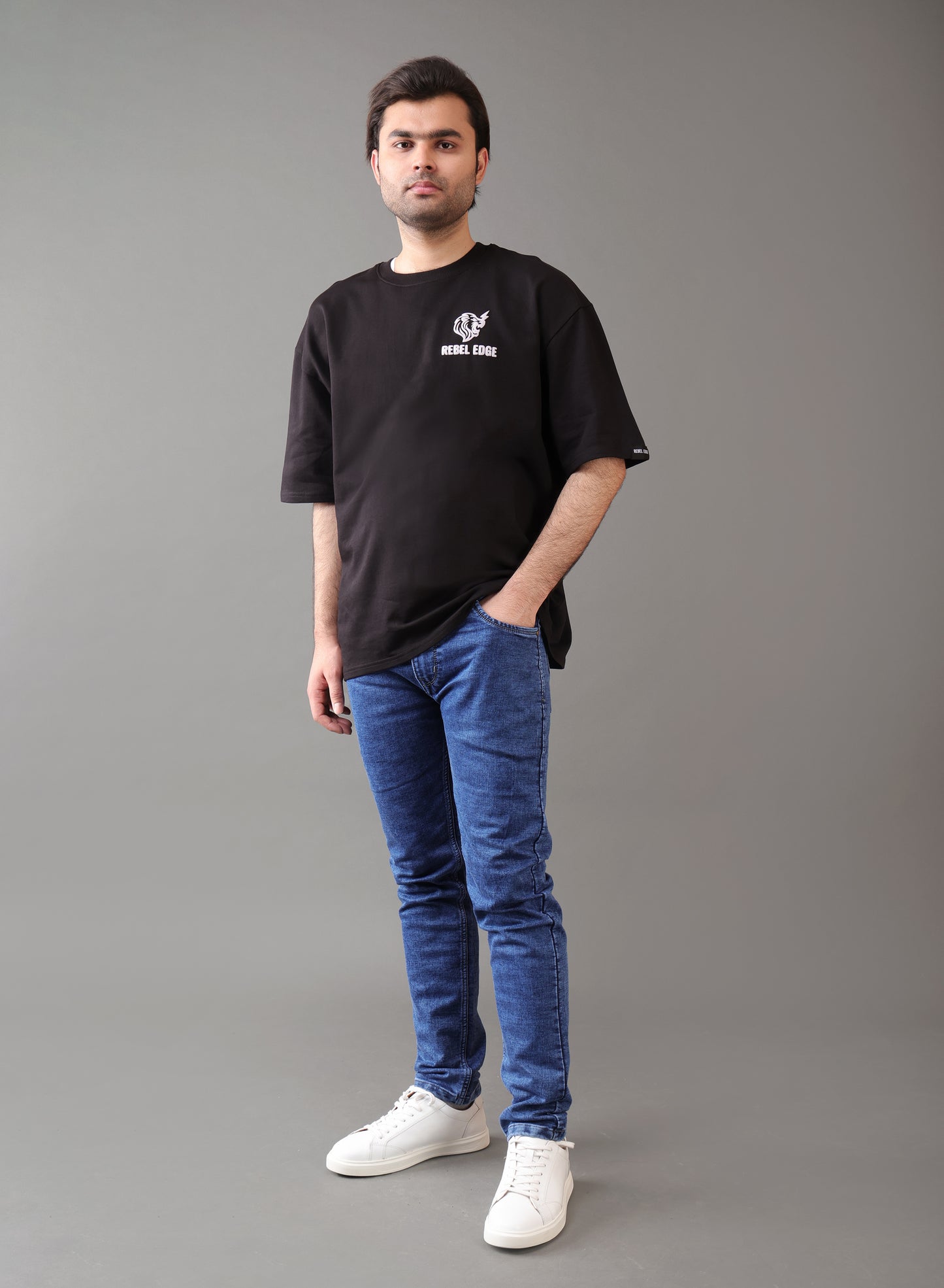 CORE TEE – BLACK