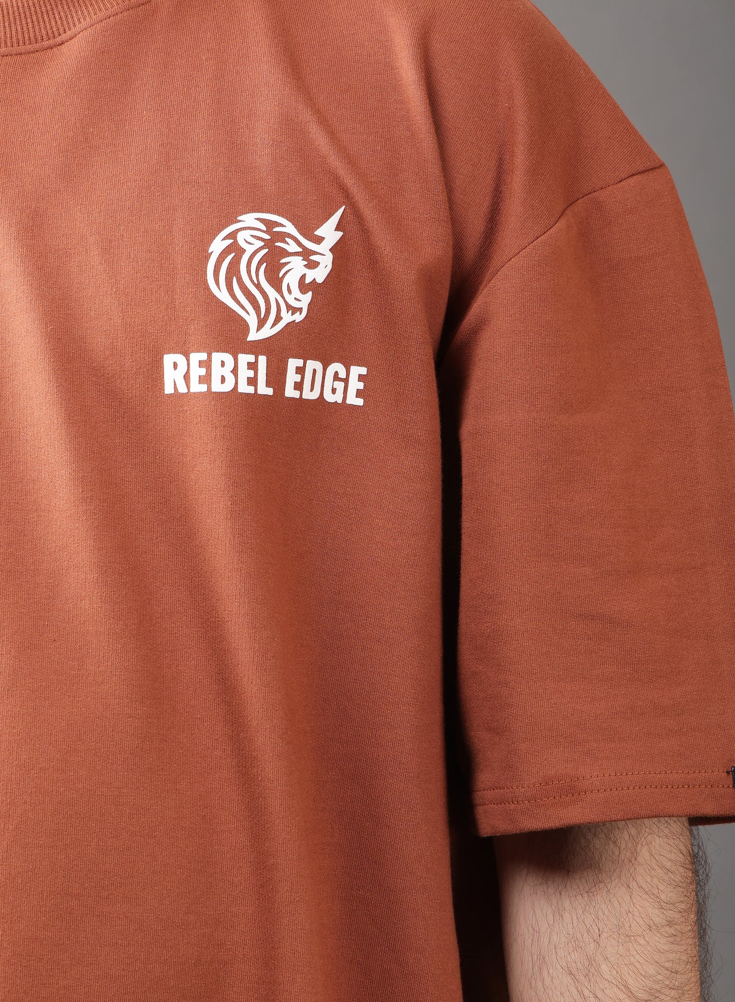 CORE TEE – BROWN